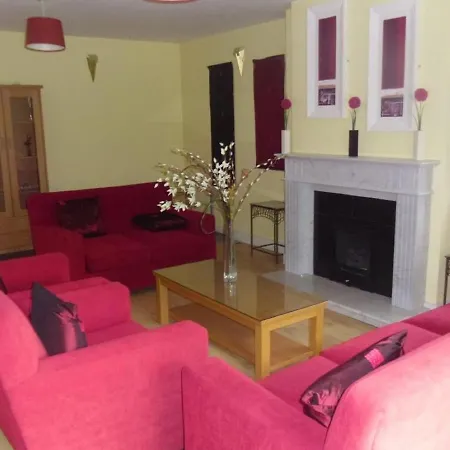 Laragh House Vendégház