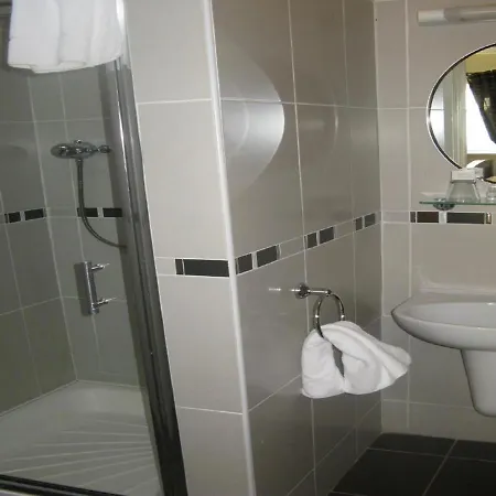 Laragh House Guest house 4*